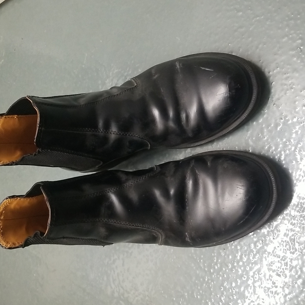 Doc Martens Chelsea boots